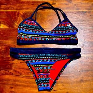 TYR Bikini - Size Small